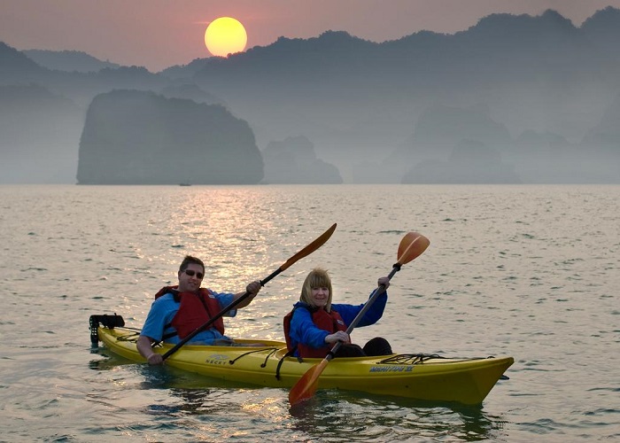 Chèo thuyền kayak