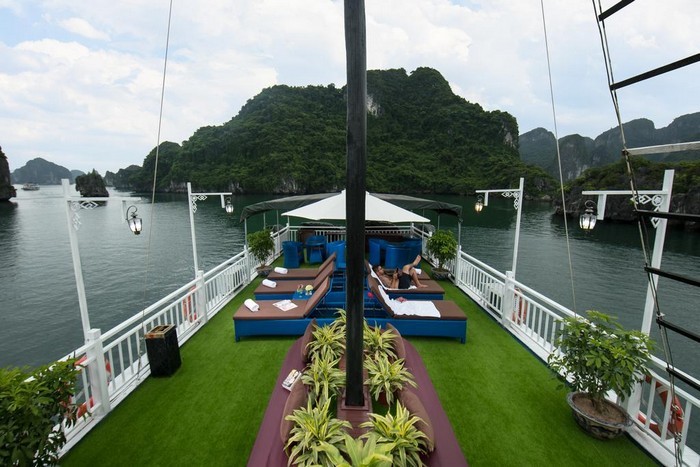 du_thuyen_flamingo_luxury_sundeck