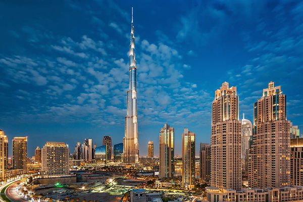 Tòa nhà cao chọc trời là biểu tượng giàu có của Dubai