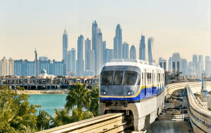 Tàu điện đều chạy tự động, không người lái tại Dubai