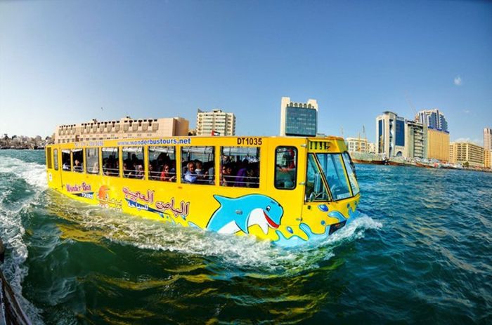 Di chuyển ở dubai - Di chuyển bằng bus nước du lịch Dubai