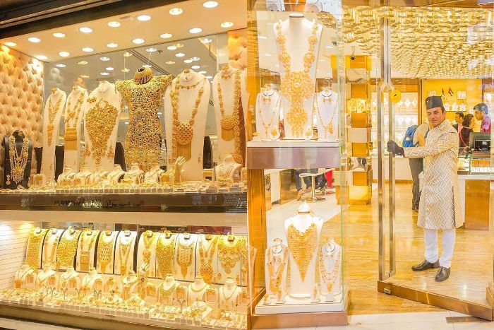 Du lịch Dubai mua quà gì đẳng cấp - Trang sức, đá quý, đồ đựng trang sức