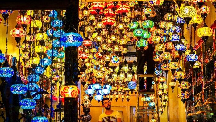 Đèn lồng Ả Rập - Quà lưu niệm Dubai đẹp mắt có thể treo hoặc đặt lên bàn