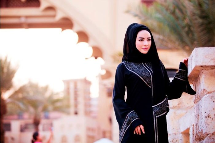 Văn hóa Dubai- Trang phục nữ giới ở Dubai