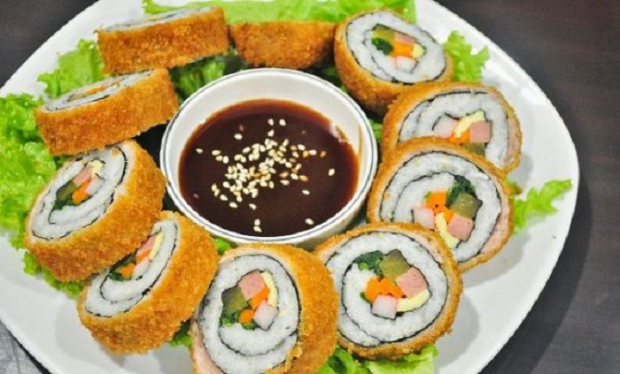 Món ngon Hàn Quốc - Kimbap chiên.