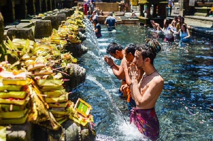 Thiên đường Bali - Gột rửa những lỗi lầm, mang lại niềm vui