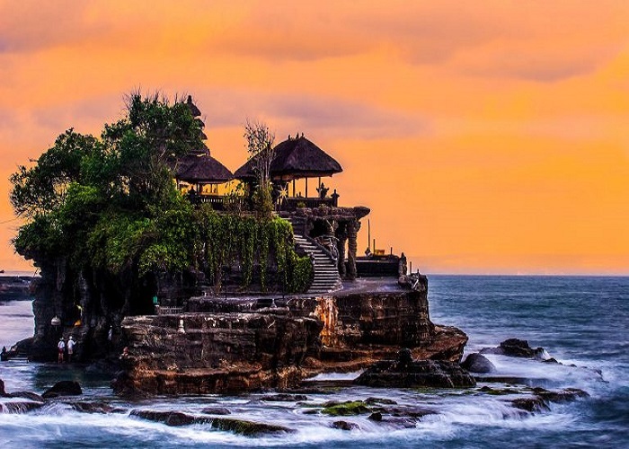Thiên đường Bali - Nằm trên một tảng đá khổng lồ