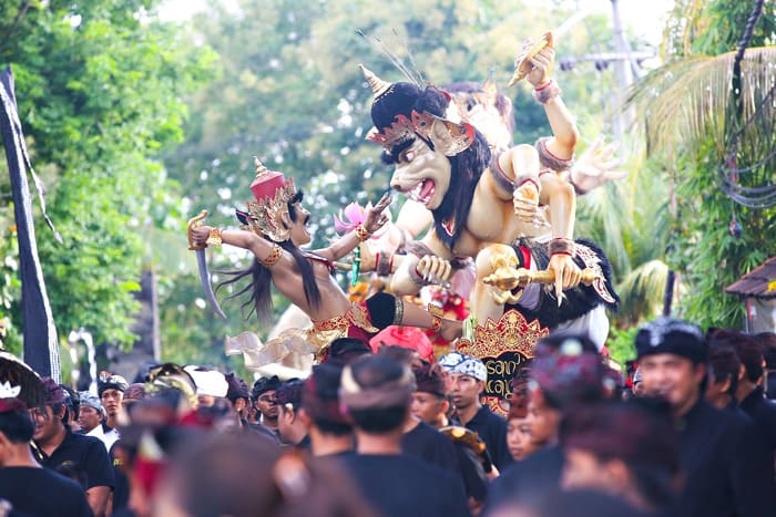 Nên đi du lịch Indonesia vào tháng mấy - Ramadan là lễ hội được tổ chức lớn nhất trong năm tại Indonesia