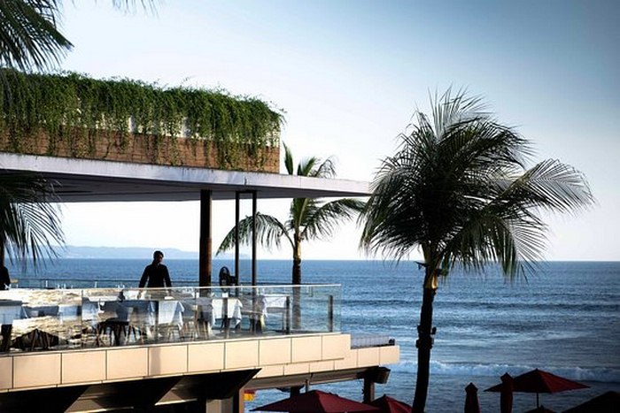 Nhà hàng Bali - Mejakawi có tầm nhìn tuyệt đẹp ra biển
