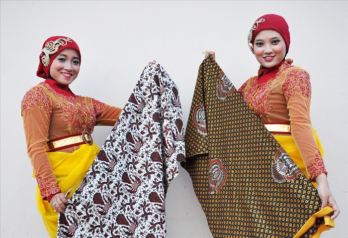 Chợ đêm Sanur - Thỏa sức làm đẹp với vải Batik