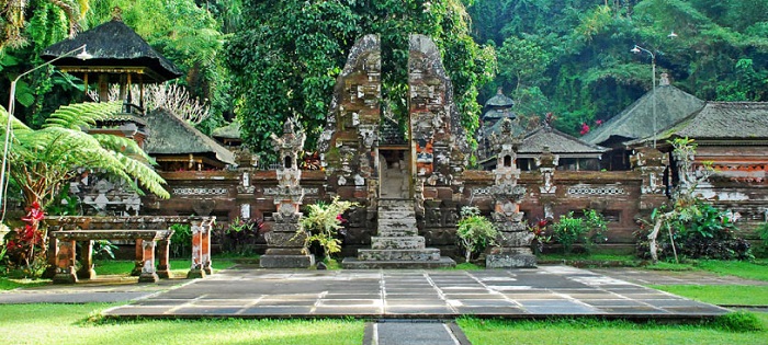 Đền Pura Gunung Kawi - Cổng đền của Gunung Kawi.
