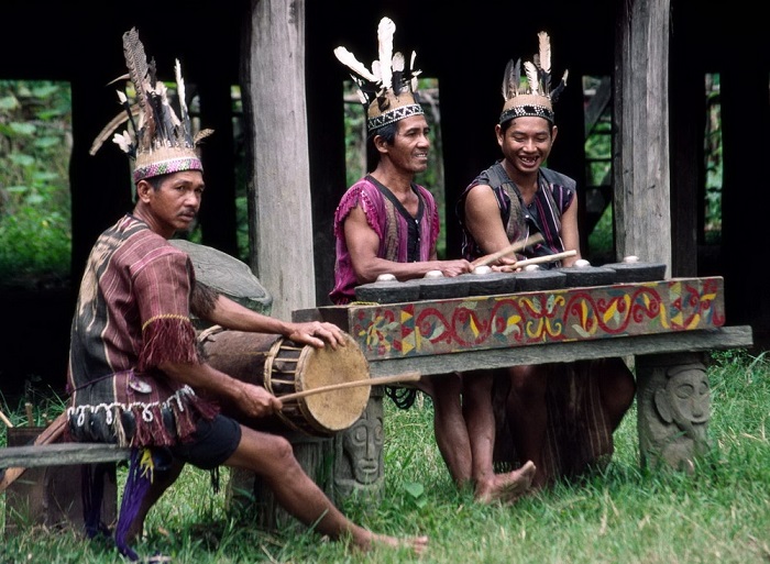 Đảo Kalimantan - Người bản địa Dayak