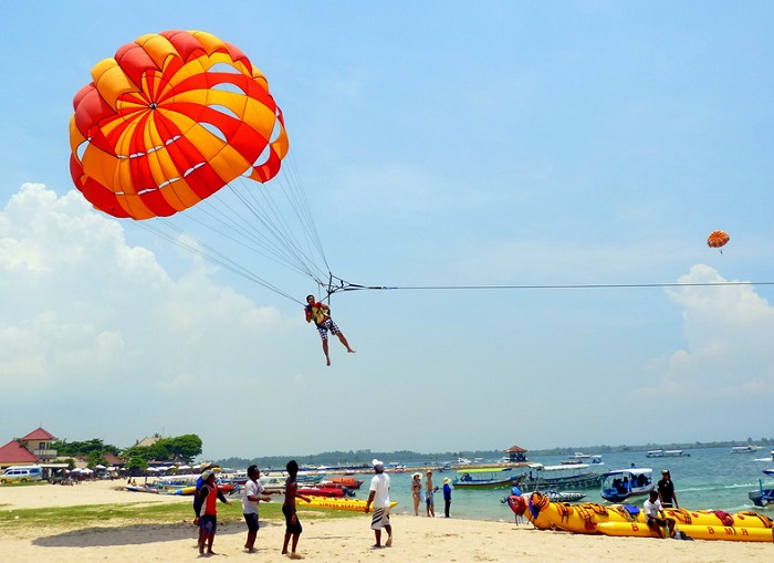 Bãi biển Tanjung Benoa - Các trò chơi hấp dẫn trên bãi biển