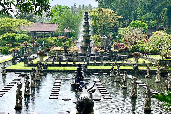 Bali có gì chơi - Cung điện nước với kiến trúc độc đáo