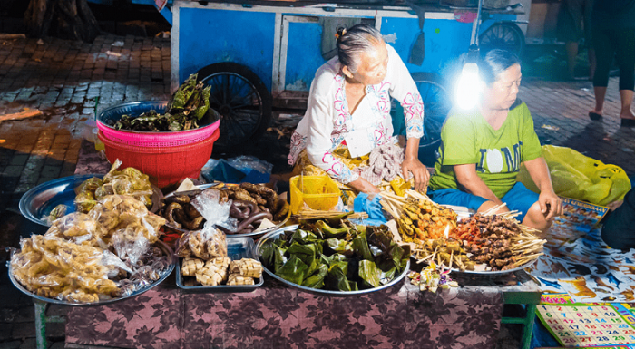 Chợ đêm Gianyar - Thiên đường ẩm thực nhộn nhịp, đông đúc vào cuối tuần
