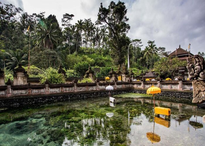 Đền suối thiêng Tampak Siring - Tampak Siring là một ngôi đền linh thiêng và có lịch sử lâu đời tại Bali