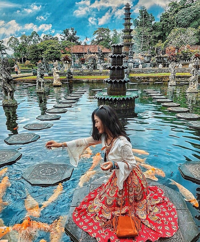 Đi Bali mặc gì - Đi Bali mặc gì? Chắc chắn là váy họa tiết 