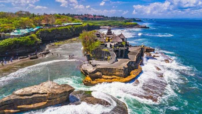 Du lịch Bali tháng 12 - Thời tiết trên biển của đảo Bali rất ôn hòa dịu êm