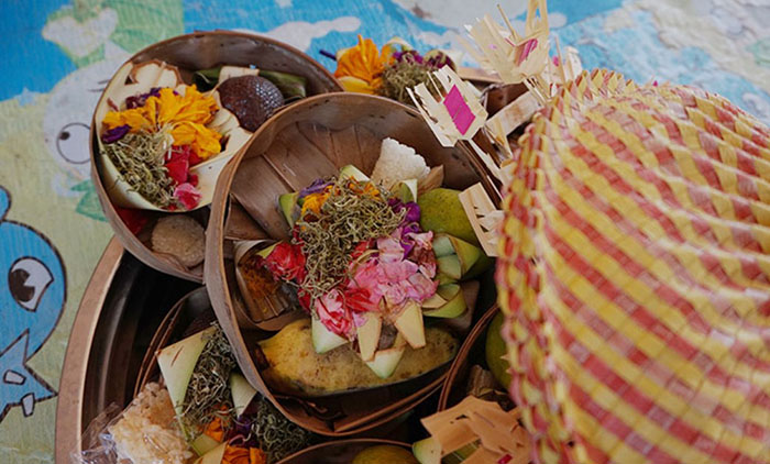Lễ hội Galungan - Bánh gạo jaja truyền thống của người theo đạo Hindu.