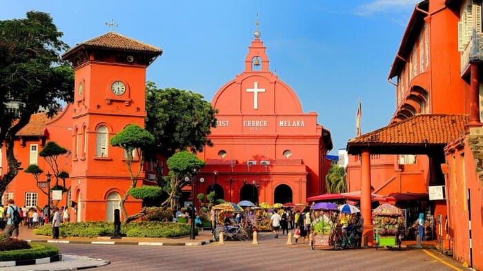 Chơi gì ở Malaysia - Vẻ đẹp kiến trúc màu đỏ ấn tượng của Melaka