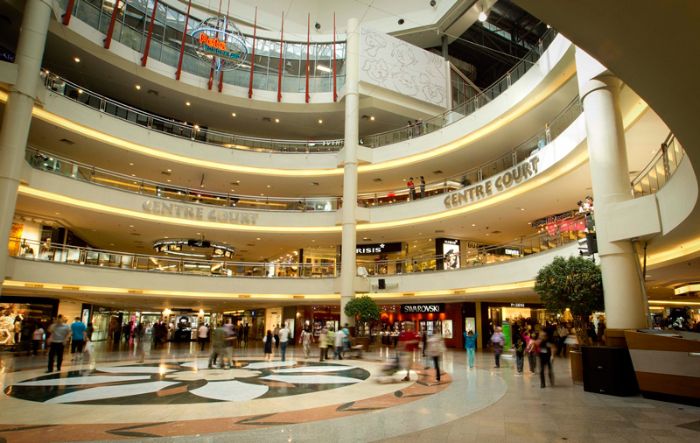 Đi Kuala Lumpur mua gì - Tại Kuala Lumpur có rất nhiều trung tâm thương mại lớn cho bạn thỏa sức mua sắm.