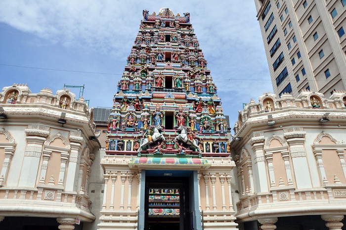 Kuala Lumpur có gì chơi - Kiến trúc ấn tượng của Đền Sri Mahamariamman