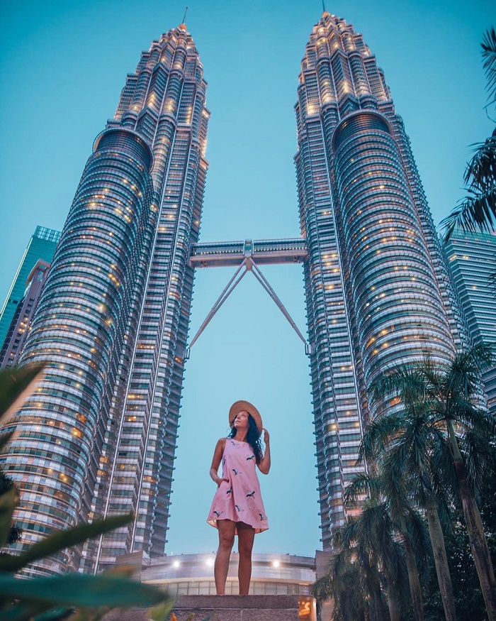 Kuala Lumpur có gì chơi - Khi màn đêm buông xuống, Petronas Twin Towers càng thêm lung linh, rực rỡ