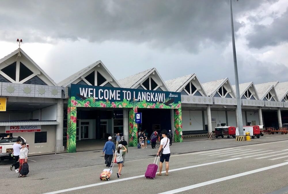 Sân bay Langkawi với thiết kế khá độc đáo, đón chào khách du lịch