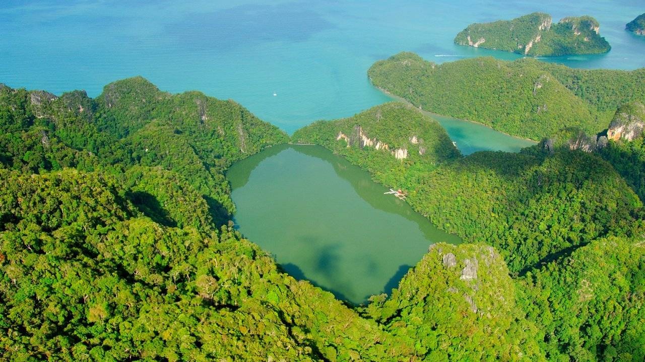 Theo như kinh nghiệm đi Langkawi thì hồ nước ngọt Tasik Dayang Bunting là hồ nước may mắn