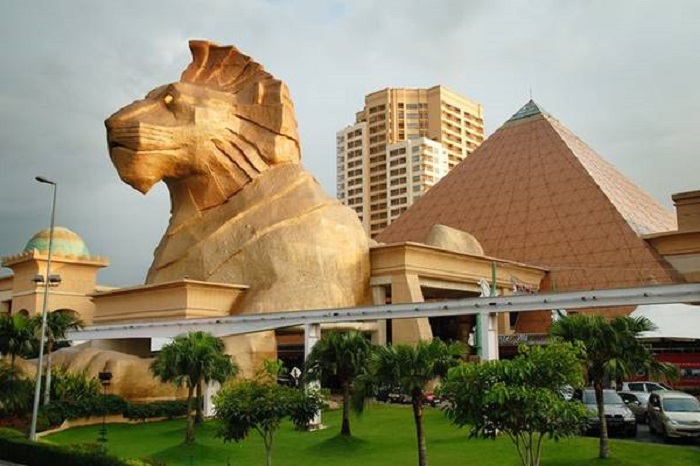 Mua tậu ở Kuala Lumpur - Kiến trúc Ai Cập độc đáo