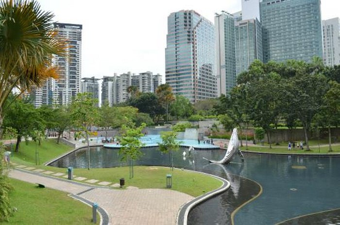Đi Kuala Lumpur nên ở khu nào - Công viên tại KLCC