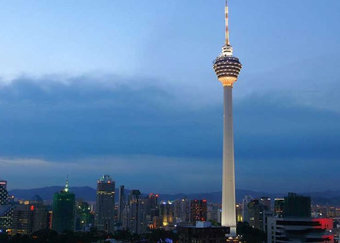 Kinh nghiệm du lịch Malaysia - Tháp Menara Kuala Lumpur