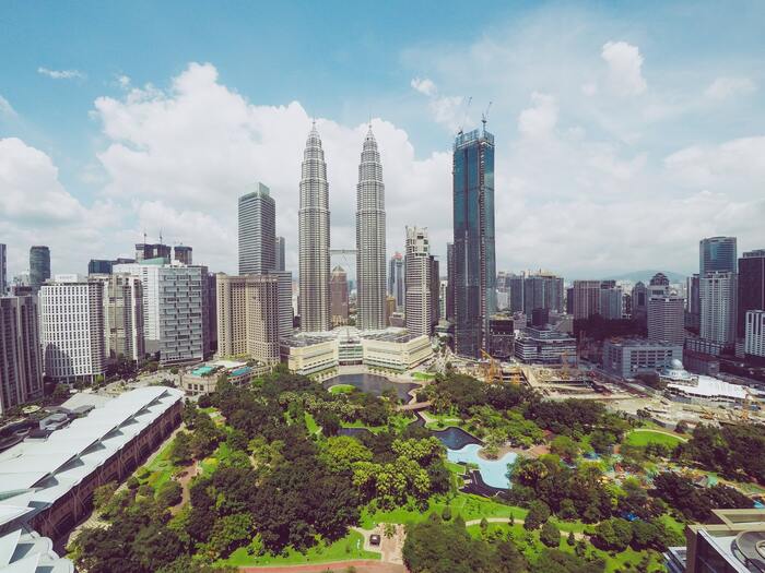 Malaysia nổi tiếng về cái gì - Hình ảnh biểu tượng của toà tháp đôi Petronas