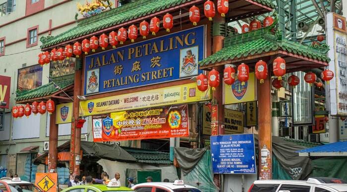 Tham quan Kuala Lumpur 1 ngày - Phố Petaling Street tại Chinatown