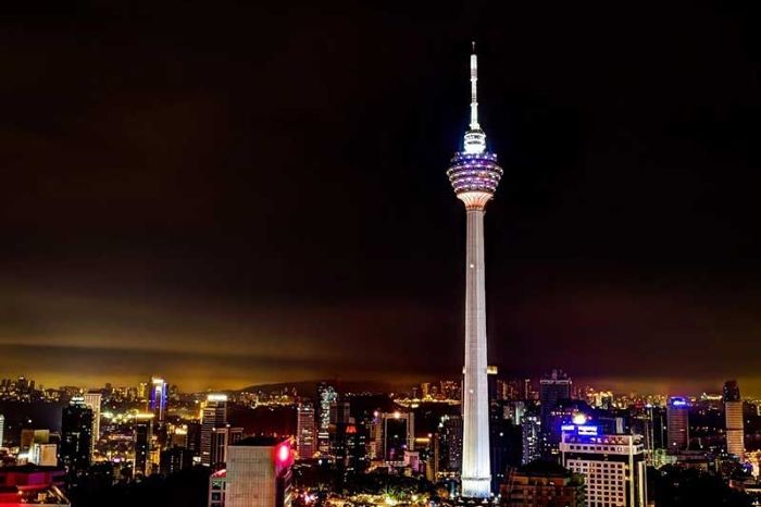 Du lịch Kuala Lumpur 3 ngày -Vẻ đẹp lung linh, rực rỡ của ngọn tháp về đêm