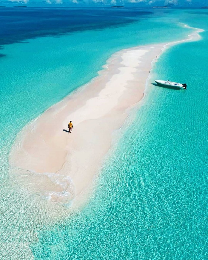Du lịch Maldives mùa nào đẹp nhất - Nước biển Maldives trong xanh