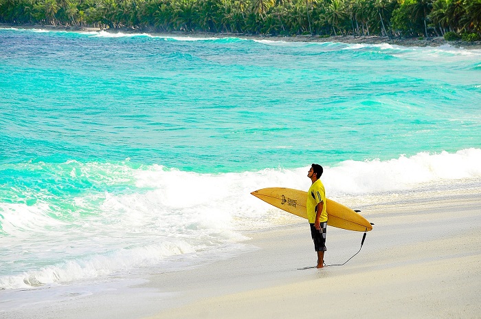 Du lịch Maldives mùa nào đẹp nhất - Lướt sóng ở Maldives 