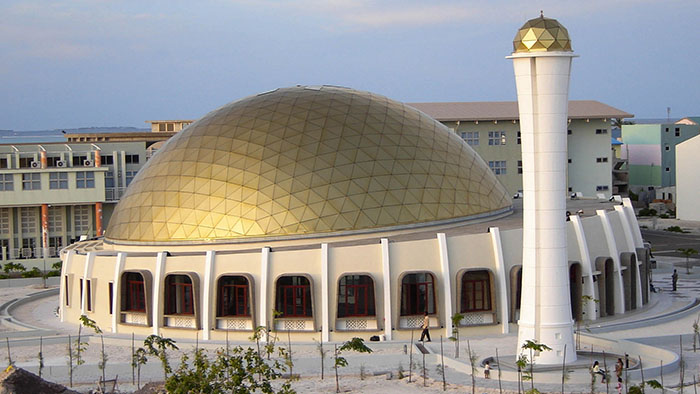 Kinh nghiệm du lịch Maldives - Nhà thờ Hồi giáo lớn nhất Maldives có sức chứa 5000 người