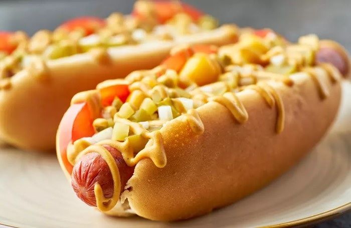 Ăn gì ở new york - Hot dog New York là món ăn được nhiều người yêu thích