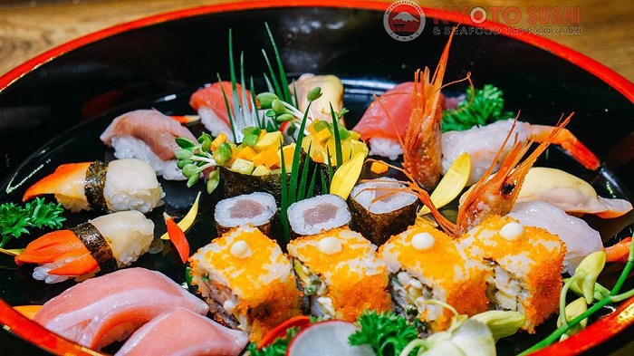 Ăn gì ở Tokyo - Thưởng thức sushi Nhật