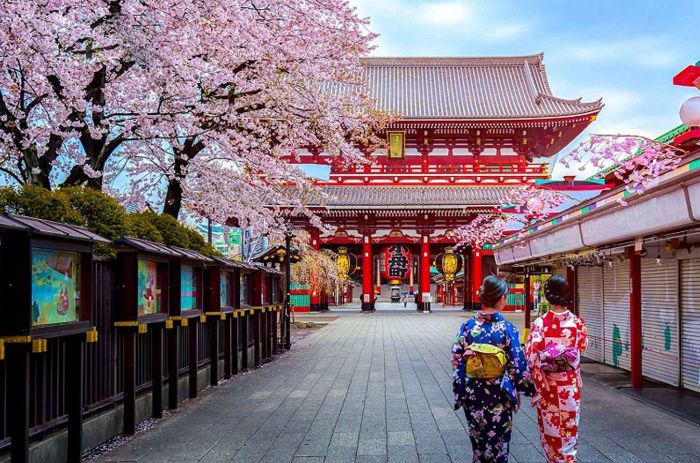 Kinh nghiệm du lịch Nhật Bản tháng 5 - Tận hưởng phong cảnh thiên nhiên tại Nhật Bản.