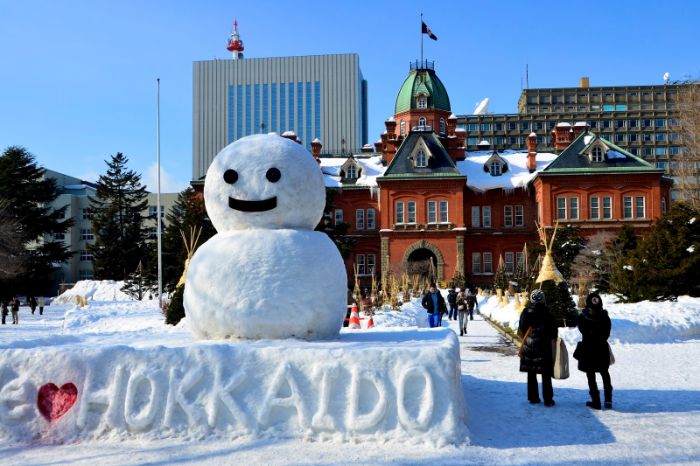 Du lịch Nhật Bản mùa nào đẹp - Lễ hội tuyết tổ chức hàng năm tại Sapporo, Hokkaido