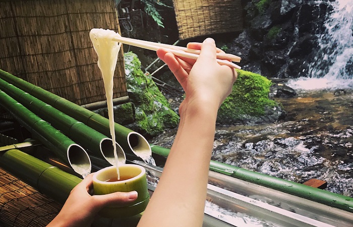 Kinh nghiệm du lịch nhật bản tháng 7 - Món mì ống trúc món ăn ngon của người dân Nhật Bản