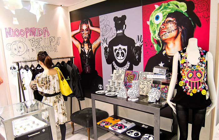 Giờ mở cửa của các cửa hàng ở Nhật thường từ 10:00 đến 20:00 hàng ngày - kinh nghiệm shopping ở Nhật