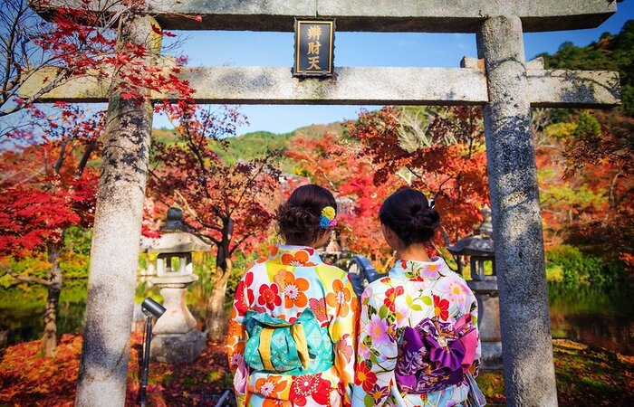 Du lịch Nhật Bản mùa thu - Hãy đem theo nhiều trang phục đẹp và phù hợp với thời tiết ở đây nhé