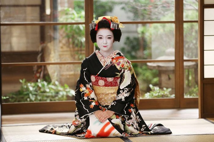 Bắt gặp các Geisha và Maiko tại phố cổ Gion