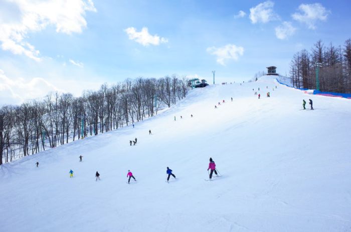 Chọn du lịch Hokkaido mùa xuân vẫn có thể tham gia trượt tuyết