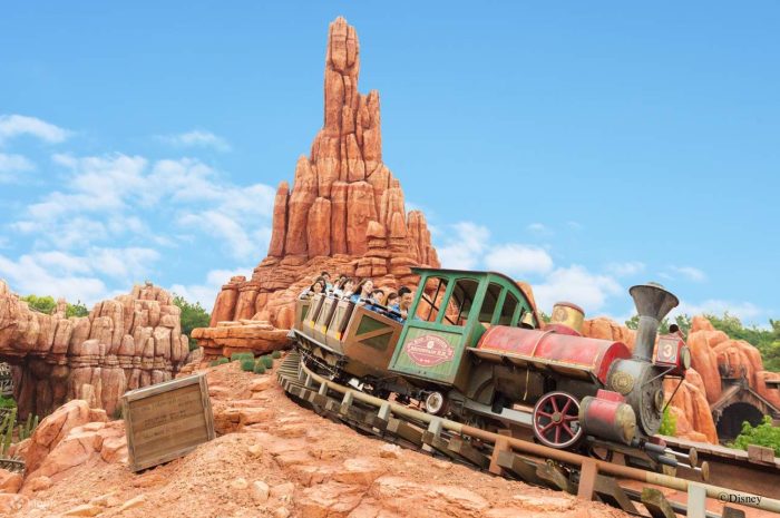 Disneyland Tokyo Nhật Bản - Kiến trúc độc lạ của Disneyland