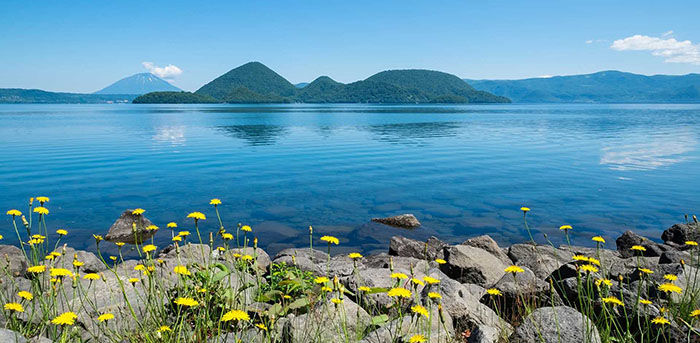 Tham quan hồ Toya: Chiêm ngưỡng vẻ đẹp của 'Đệ nhất hồ tại Hokkaido'