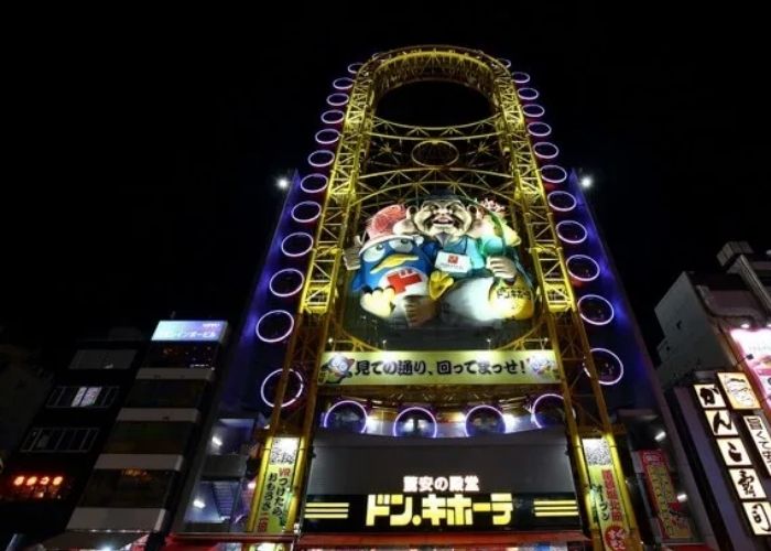 Vòng đu quay tại khu phố Dotonbori